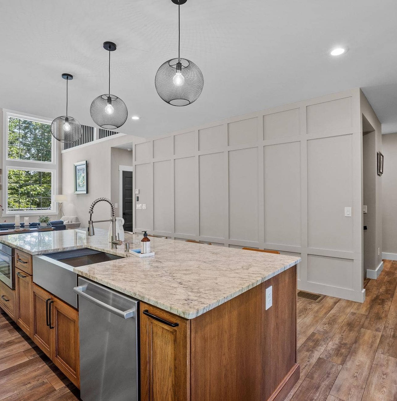 Kitchen renovation cabinetry and countertops in Hamilton